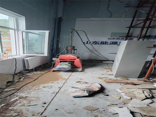 巴楚地基基础下沉墙体裂缝加固注浆顶升施工