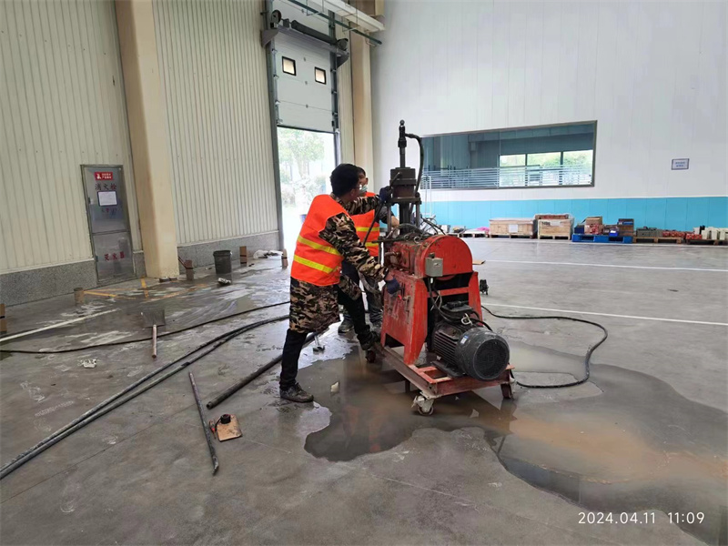 巴楚厂房地面下沉塌陷注浆加固施工